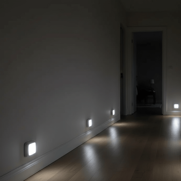 Batteriebetriebenes LED-Nachtlicht mit Bewegungssensor für Flur und Schlafzimmer, sorgt für sichere Beleuchtung.