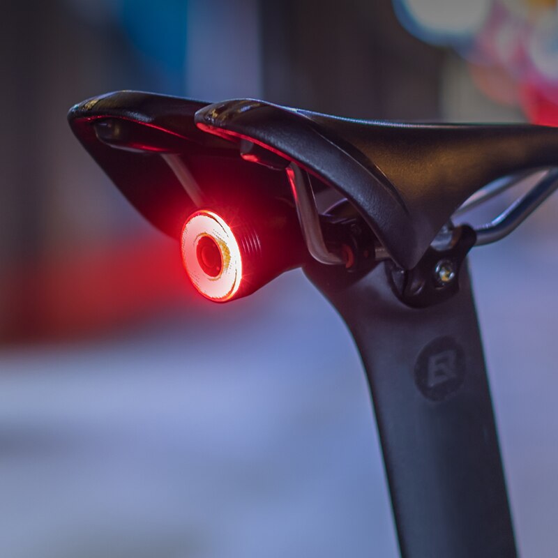 Wasserdichtes LED Fahrrad-Rücklicht, USB aufladbar, mit Sensor & Bremslichtfunktion für Radfahrer.