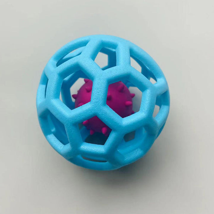 Langlebiger Hundespielball aus sicherem Material für aktives Spiel, Kauen und Training.