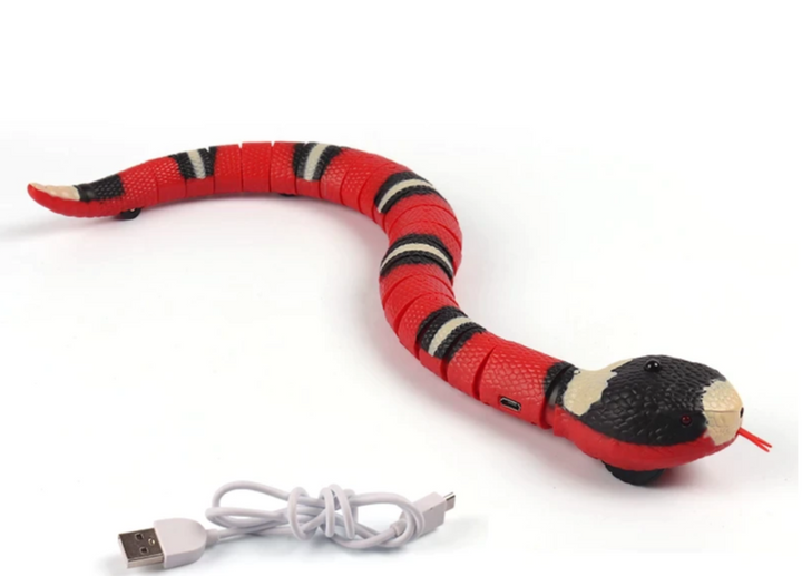 Bewegliches, USB aufladbares Katzenspielzeug als realistische Schlange. Ideal für den Jagdinstinkt und aktive Katzen.