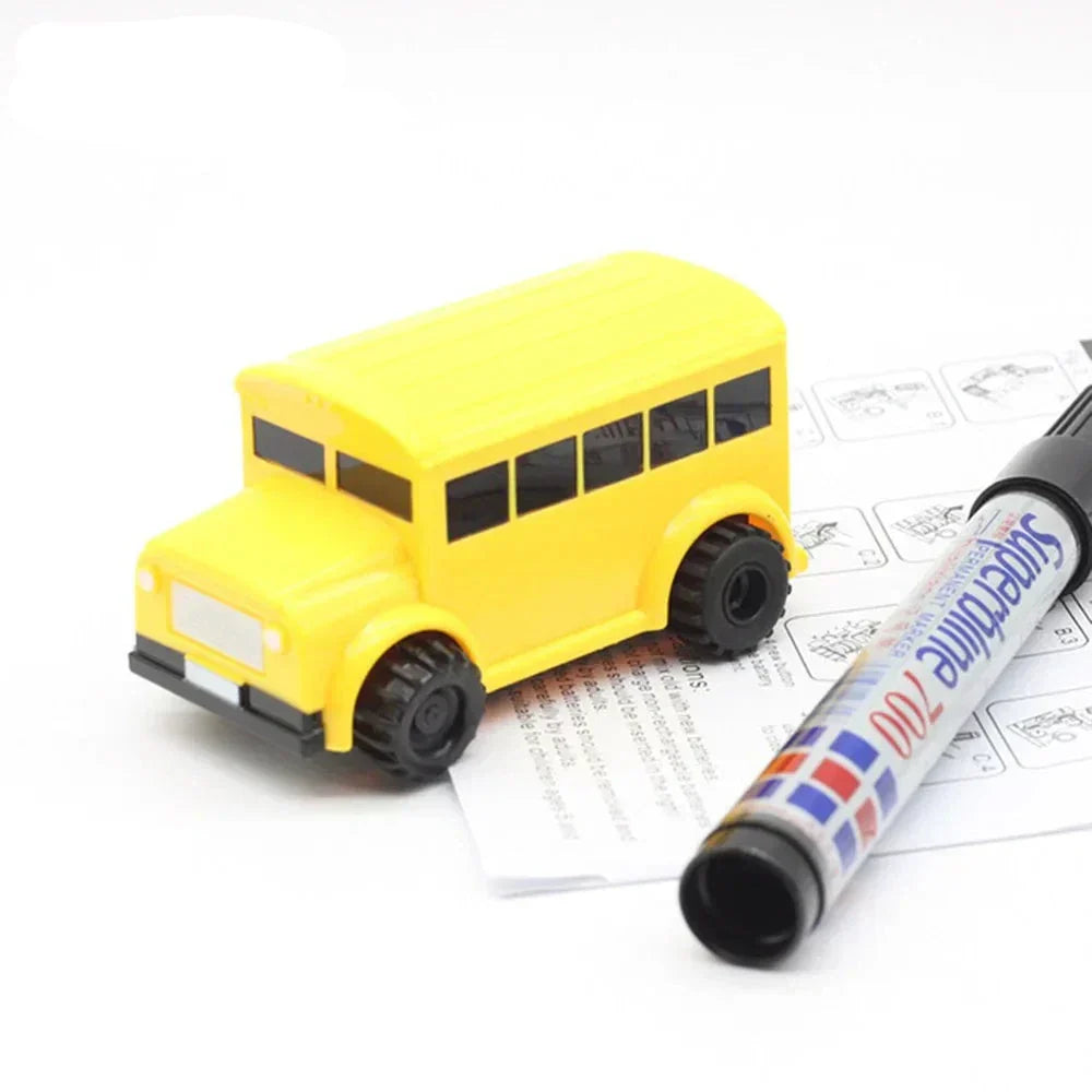 Set mit Linienverfolgungsauto und Stift, um sofort kreativ zu werden und spielend zu lernen.