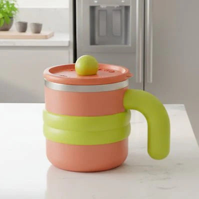 Isolierter Edelstahl Kaffeebecher mit süßem Design, perfekt als Thermobecher für Heißgetränke unterwegs.
