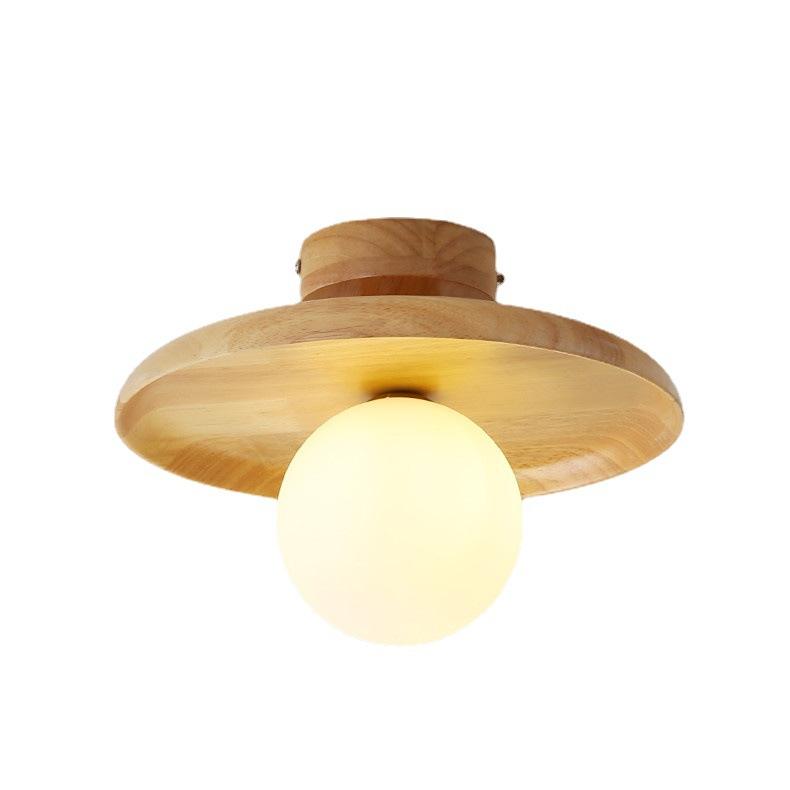 Japanische Deckenleuchte aus Holz für minimalistisches Wohnzimmer. LED-Beleuchtung schafft warmes Ambiente.