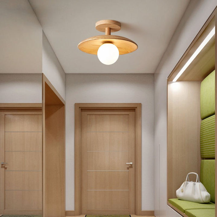 Minimalistische japanische Holz-Deckenleuchte mit LED. Schafft stilvolles Ambiente als Designlampe für Wohnzimmer & Flur.
