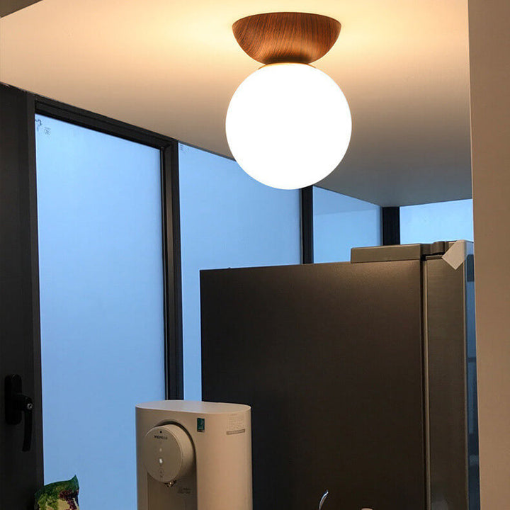 Authentische japanische LED Deckenleuchte aus Walnussholz, schönes Design für jeden Raum.