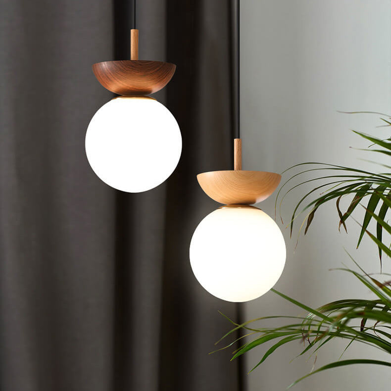 Renji LED Deckenlampe im japanischen Stil, Holz, für dezente Beleuchtung im Schlafzimmer.