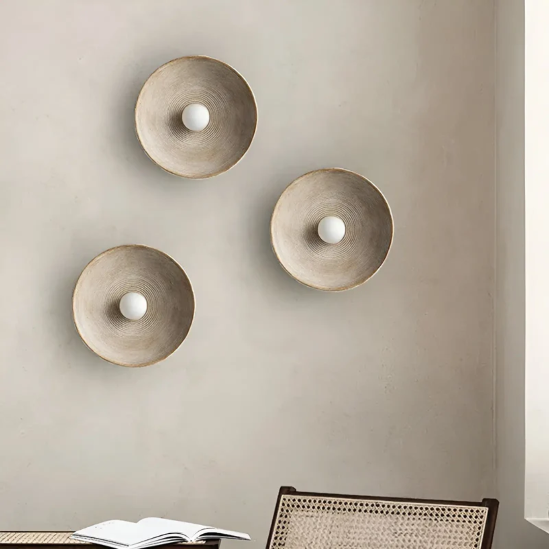 Elegante Wabi-Sabi Designleuchte, japanische Wandbeleuchtung für stilvolles Interieur und sanftes Licht.
