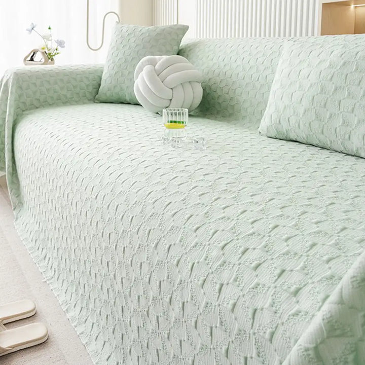 Pflegeleichte Couchdecke Eiskrepp, waschbar, schützt Möbel und kühlt Tier & Mensch.