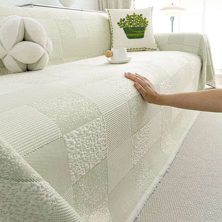 Komfortabler, fleckabweisender und kühlender Sofaüberwurf. Perfekter Möbelschutz und stilvolle Ergänzung fürs Wohnzimmer.