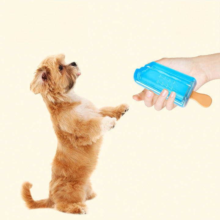 Robustes TPR Hundespielzeug in Eisform, kühlend gefüllt, ideal für Welpen und heiße Sommertage.