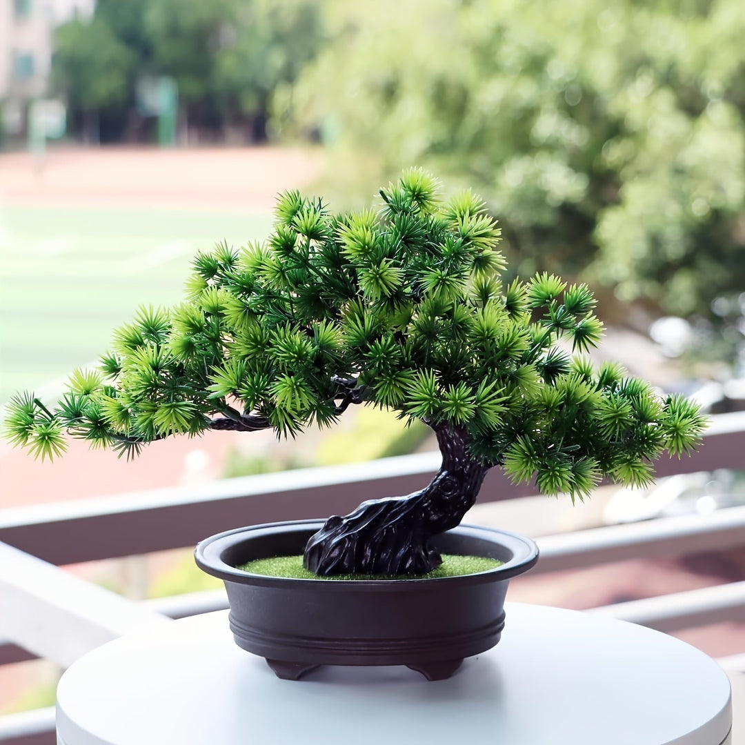 Hochwertiger Kunst-Bonsai, authentische Optik eines kleinen Baumes, dauerhafte grüne Ästhetik.
