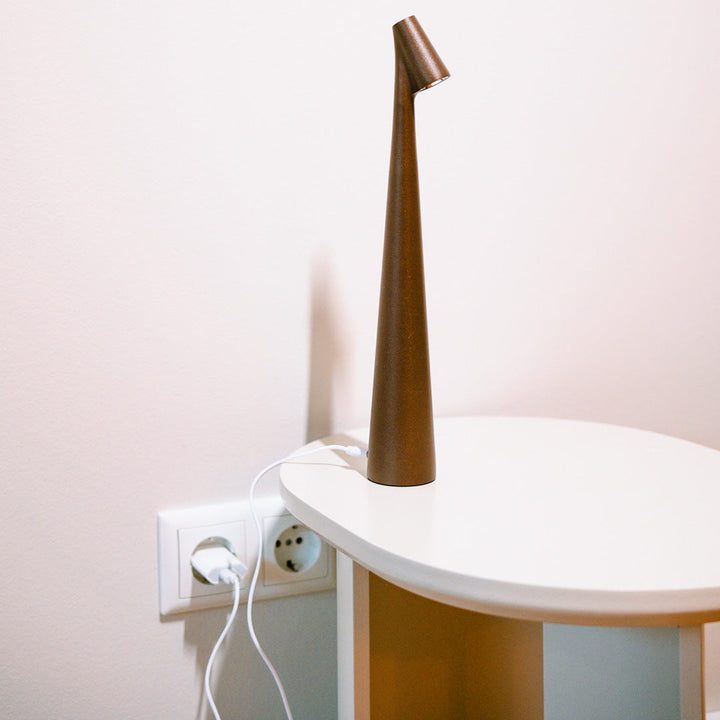 Kabellose dimmbare LED Tischlampe, wiederaufladbar, modernes Design. Perfekt für Wohn- & Schlafzimmer.