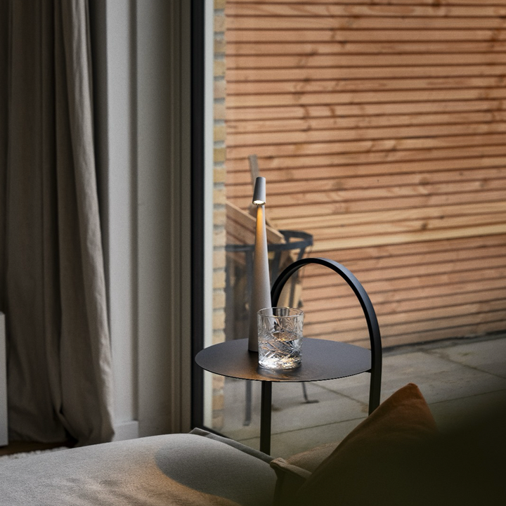 Mobile kabellose LED Lampe, wiederaufladbar, dimmbar. Perfekt für Wohnzimmer, Balkon oder gemütliche Leseecken.