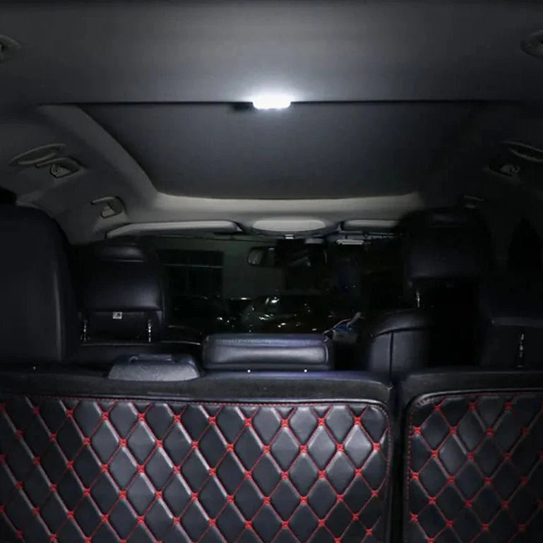 Einfach installierbare kabellose LED Leselampe mit Magnet, für helle und blendfreie Innenraumbeleuchtung im Kfz.