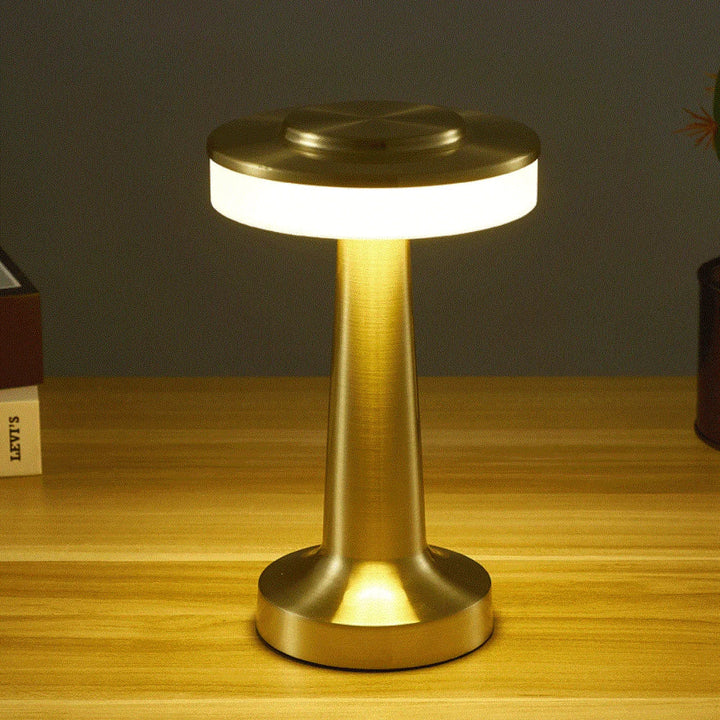 Elegante LED Dekolampe akkubetrieben, dimmbar, schafft gemütliches Licht. Perfekt für Wohn- & Schlafzimmer.