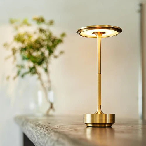Kabellose LED-Tischlampe mit smartem Design, dimmbarem Licht. Modern für Wohnzimmer, Schlafzimmer, Büro.