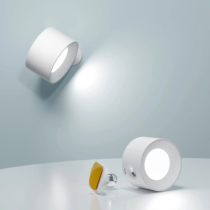 Innovatives LED Wandlicht mit Fernbedienung, dimmbar, kabellos, 360° drehbar und USB-aufladbar.