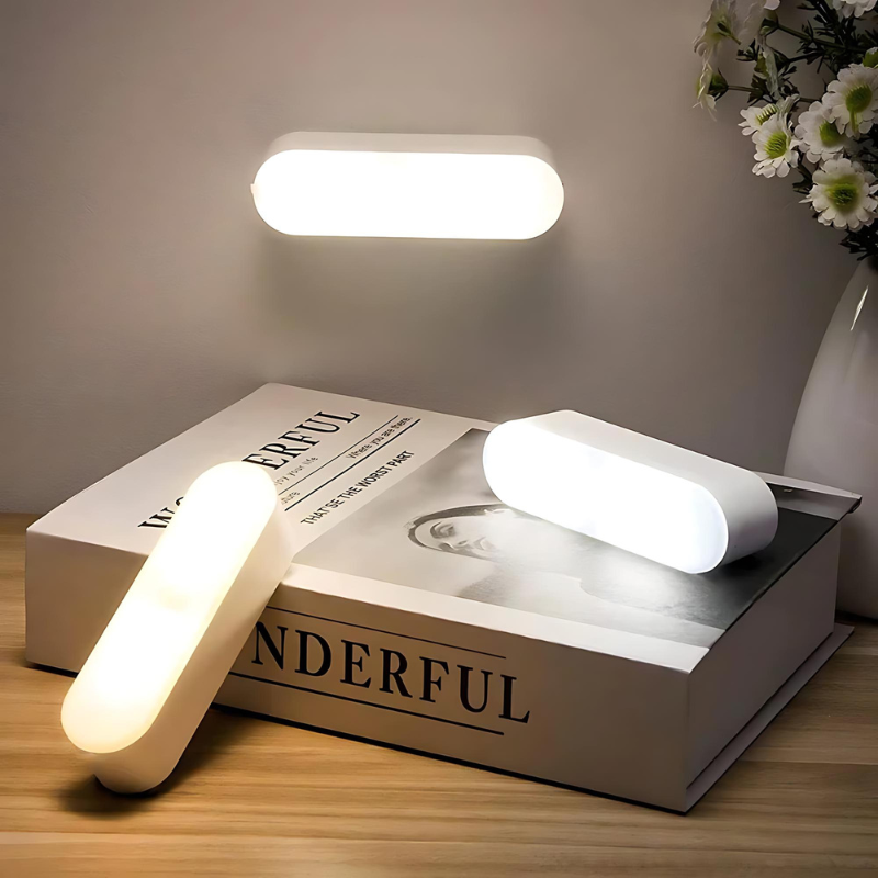 Kabellose LED Wandleuchte mit Bewegungsmelder, USB-ladbar. Ideal als Nachtlicht für Flur und Kleiderschrank.