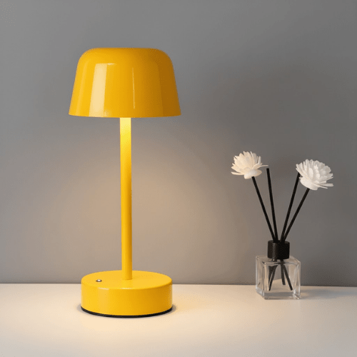 Tragbare Retro LED Lampe, kabellos & dimmbar, USB-C aufladbar, flexibel für jeden Raum einsetzbar.