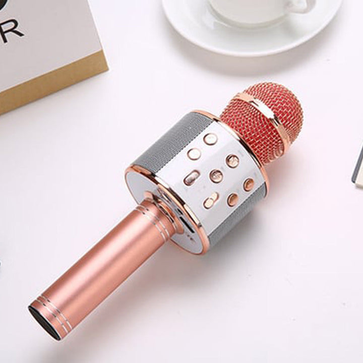 Bluetooth Karaoke-Mikrofon mit integriertem Lautsprecher & Stimmenverzerrer für unterhaltsamen Gesang auf jeder Party.