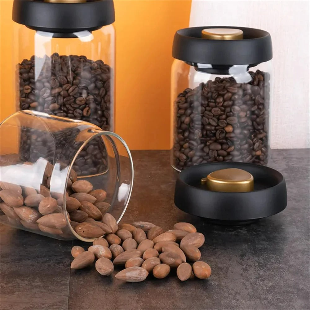 Eleganter Borosilikatglas-Vorratsbehälter für Kaffeebohnen, schützt Aroma & Frische optimal in der Küche.