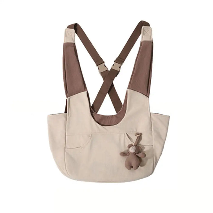 Praktischer Tierrucksack für Katze mit Stauraum für Zubehör, ideal für Ausflüge.