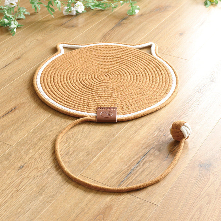Umweltfreundliche Sisal-Kratzmatte für Katzen; strapazierfähig und ideal für tägliche Krallenpflege.