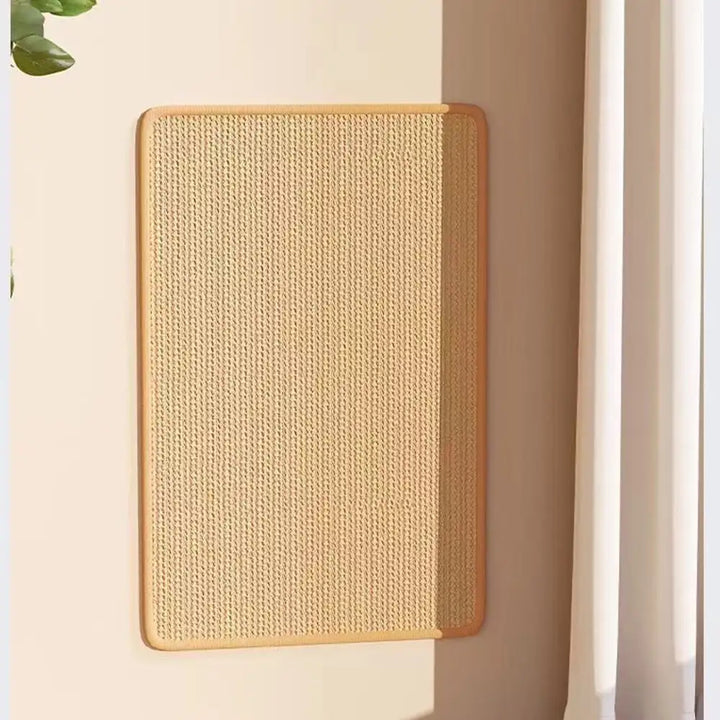 Langlebige Katzen-Kratzmatte: Kunst-Sisal-Material bietet optimalen Krallenschutz.