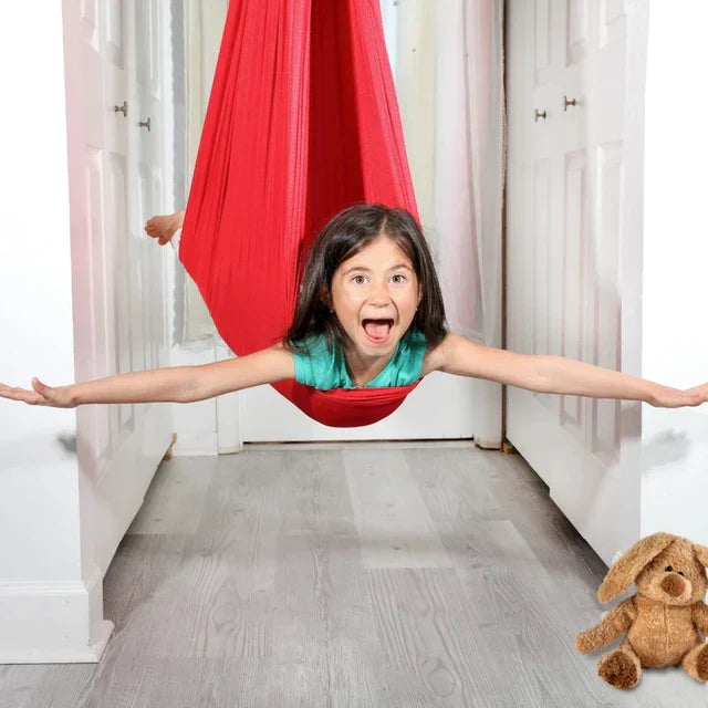 CalmGlide Therapieschaukel für Kinder, ideal für sensorische Entwicklung, Motorik & Konzentration zu Hause.