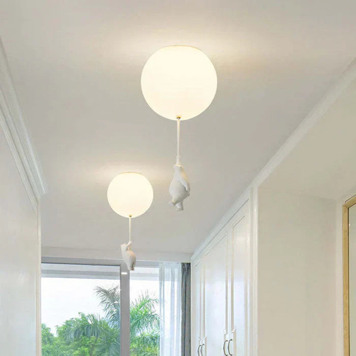 Einzigartige Kinderzimmerlampe Bär Ballon als Deckenleuchte mit LED-Technik.