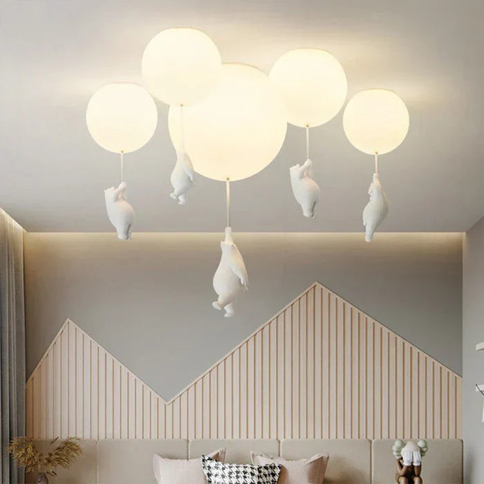 Sanftes Nachtlicht: Kinder Deckenlampe Bär Ballon, ideal fürs Babyzimmer.