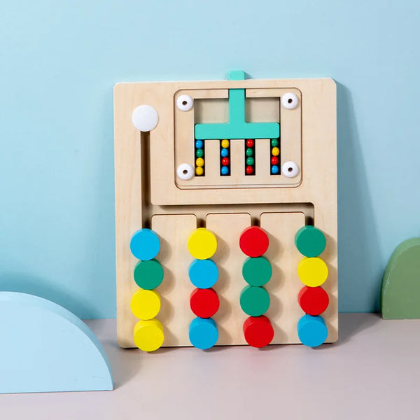 Das komplette Set des DenkKlötze Holzpuzzles, ein vielseitiges pädagogisches Motorikspiel für Kinder.