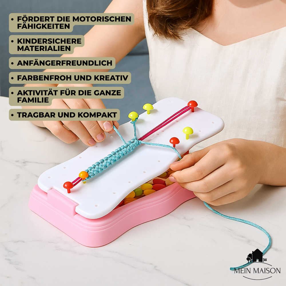Mädchen flechtet konzentriert bunte Freundschaftsarmbänder mit dem Kinder Flechtset. Fördert Kreativität & Motorik.
