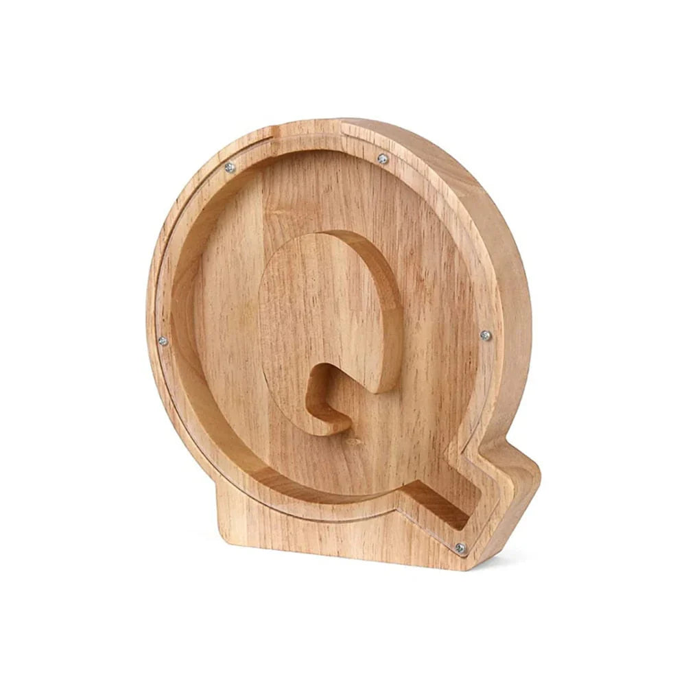 Holz-Spardose in Form eines Buchstabens, perfekt zum Sparen für Kinder.