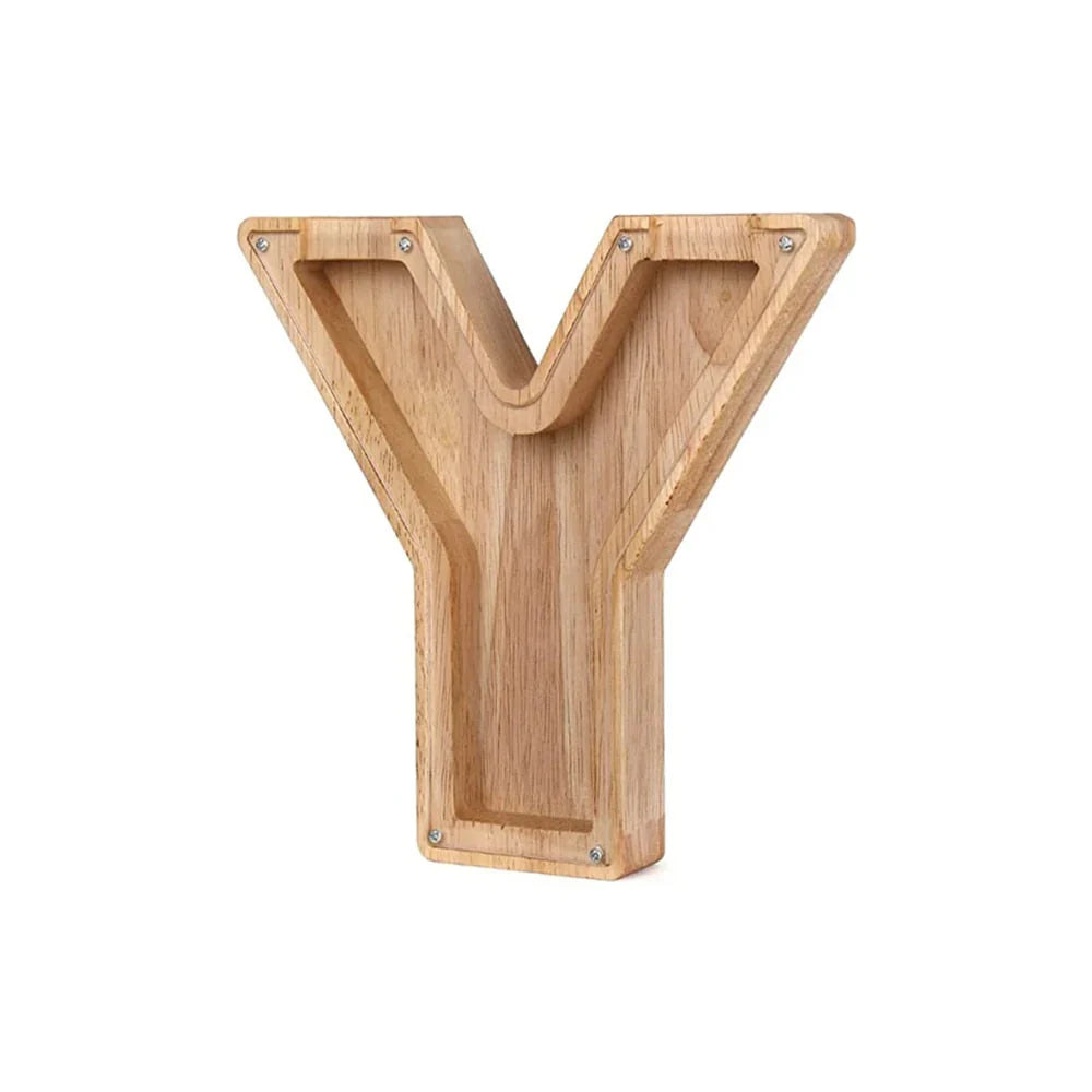 Stilvolle Holz-Spardose in Buchstabenform, ideal für Geburtstage und Taufen.