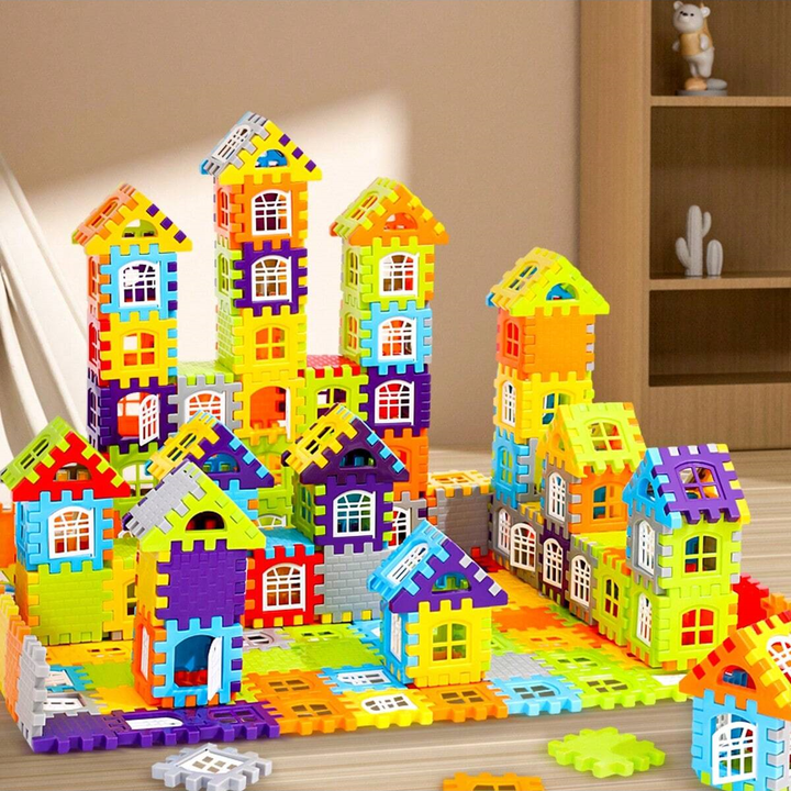 Ein farbenfrohes Haus aus Kinder Klick Bausteinen, das die Kreativität beim Bauen & Spielen anregt.