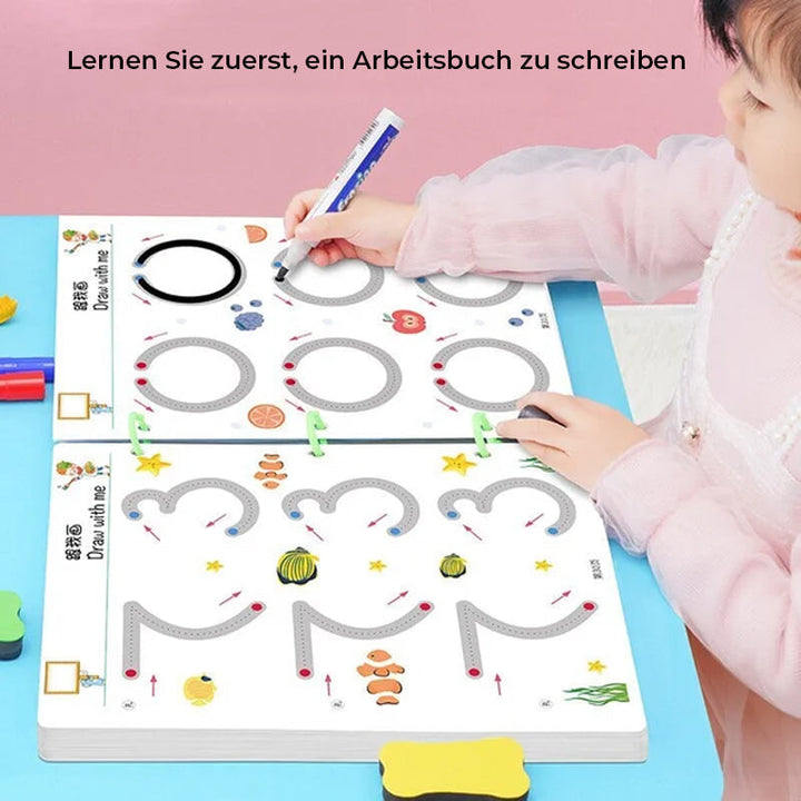 Kind malt und lernt mit dem pädagogischen Lernbuch; verbessert Schreibfertigkeit und Leseverständnis.