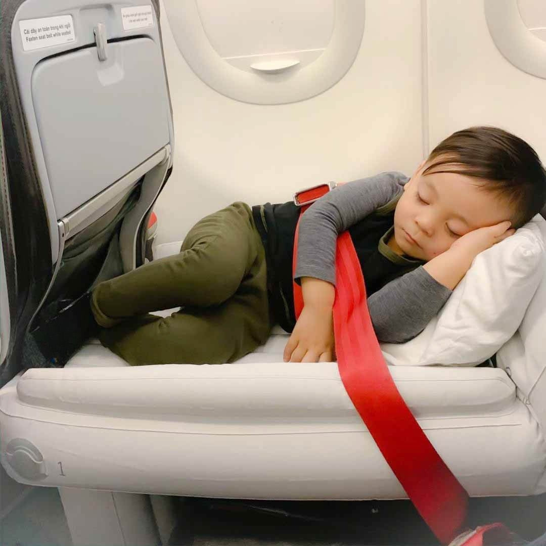 Leichte, aufblasbare Kinder Luftmatratze – das perfekte Reisebett für unbeschwerte Familienreisen.