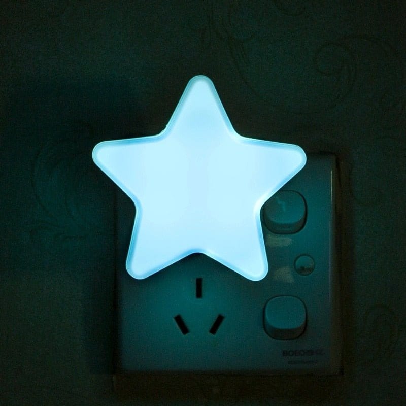 Kinder Nachtlicht Steckdose mit LED, farbig. Sichere Einschlafhilfe für Baby & Kinderzimmer, sanfter Schlaf.