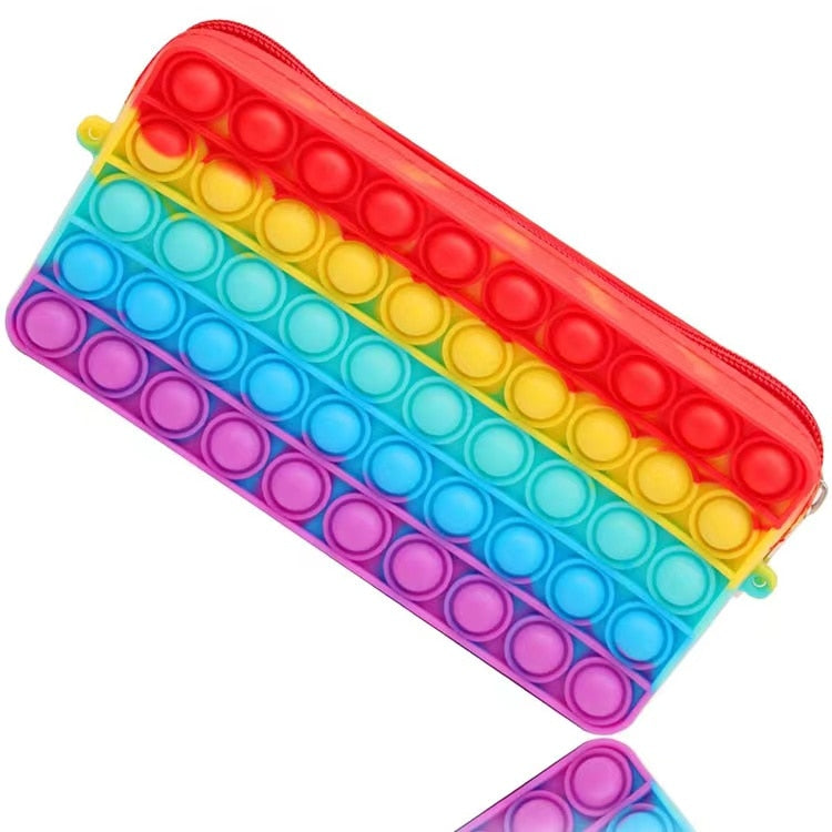 Pop It Spielzeug Federmäppchen für Schulkinder, stressfreier Stiftebeutel aus Silikon für alle Stifte.