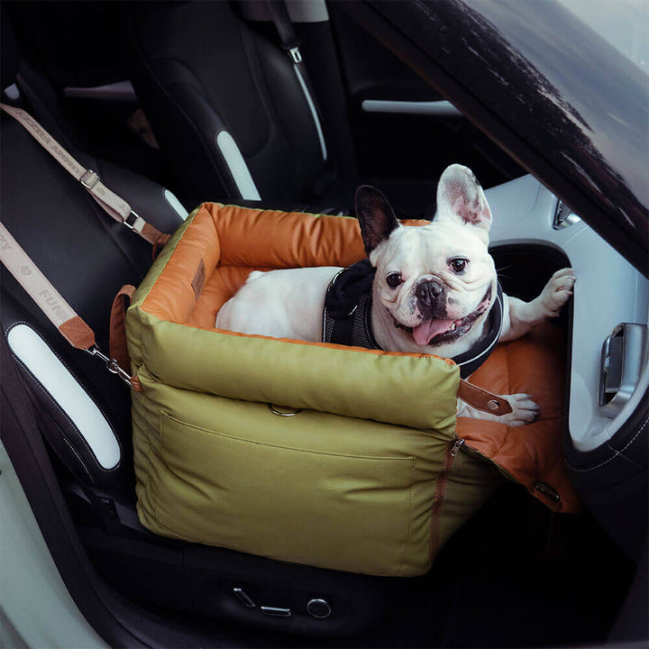 Bequemer Hundeautositz für Autofahrten, sicherer Halt & gemütliche Ruhezone.