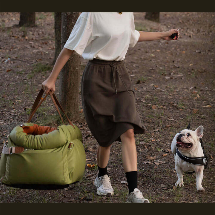Hundeautositz als sicheres Hundebett, komfortables Autozubehör für jeden Transport.