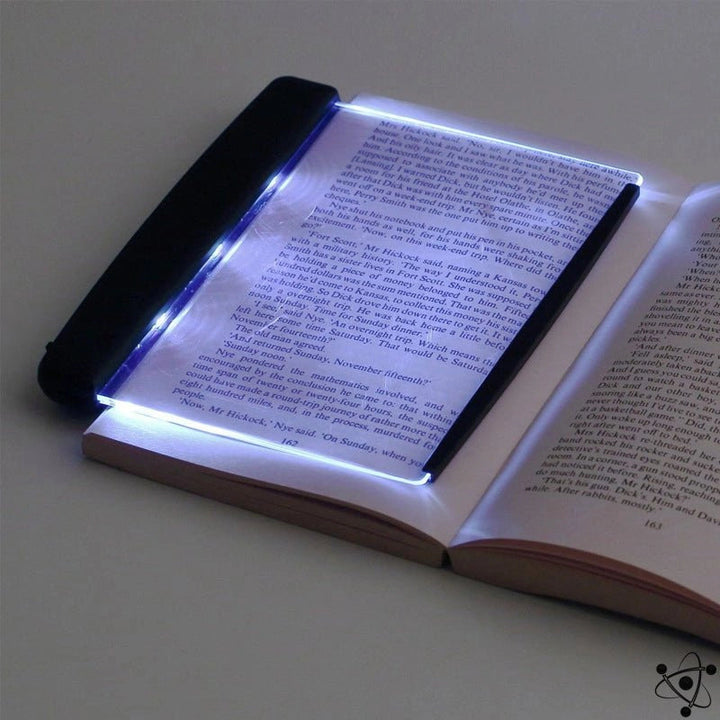 Moderne, kompakte LED-Leselampe für Bücher. Tragbares Buchlicht mit augenschonender Technologie, perfekt für Reisen.