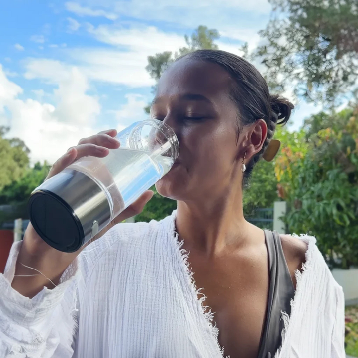 Gesundheitsfördernde Wasserstoff-Flasche für antioxidantienreiches Wasser, ideal für Sport und Alltag.