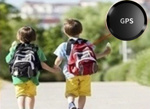 Kleiner GPS-Tracker mit App-Steuerung für Kinder, Haustiere & Wertsachen. Präzise Echtzeit-Ortung jederzeit.