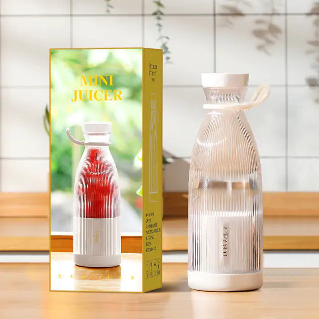 Gesund leben mit SmoothEase: Tragbarer Mixer für frische Smoothies, Shakes & Säfte, ideal für unterwegs.