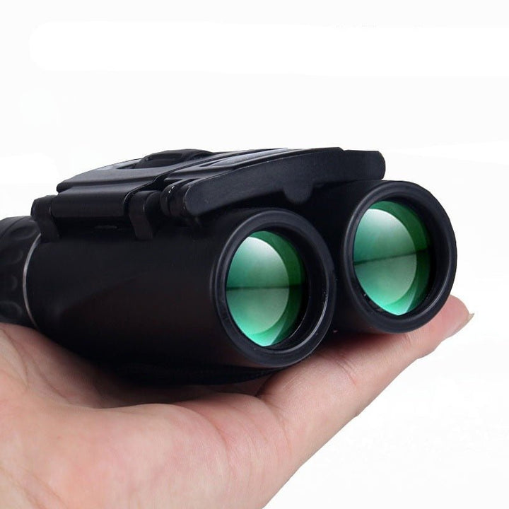Kompaktes Fernglas 40x22 für Outdoor-Abenteuer. Perfekt für Wandern, Reise und präzise Naturbeobachtung.