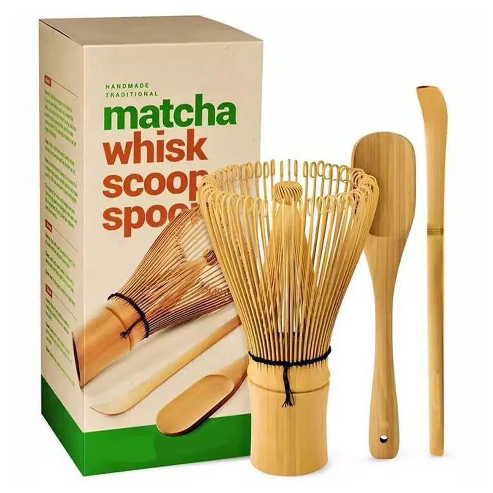 Komplettes Matcha-Zubehörset aus Bambus für authentische japanische Teezeremonie; ideal für Teeliebhaber.