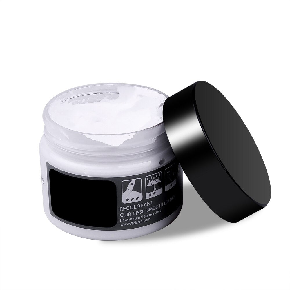 Tiegel mit kraftvollem RestoreLeather Balsam; ideal für intensive Lederpflege & dauerhafte Reparaturen.