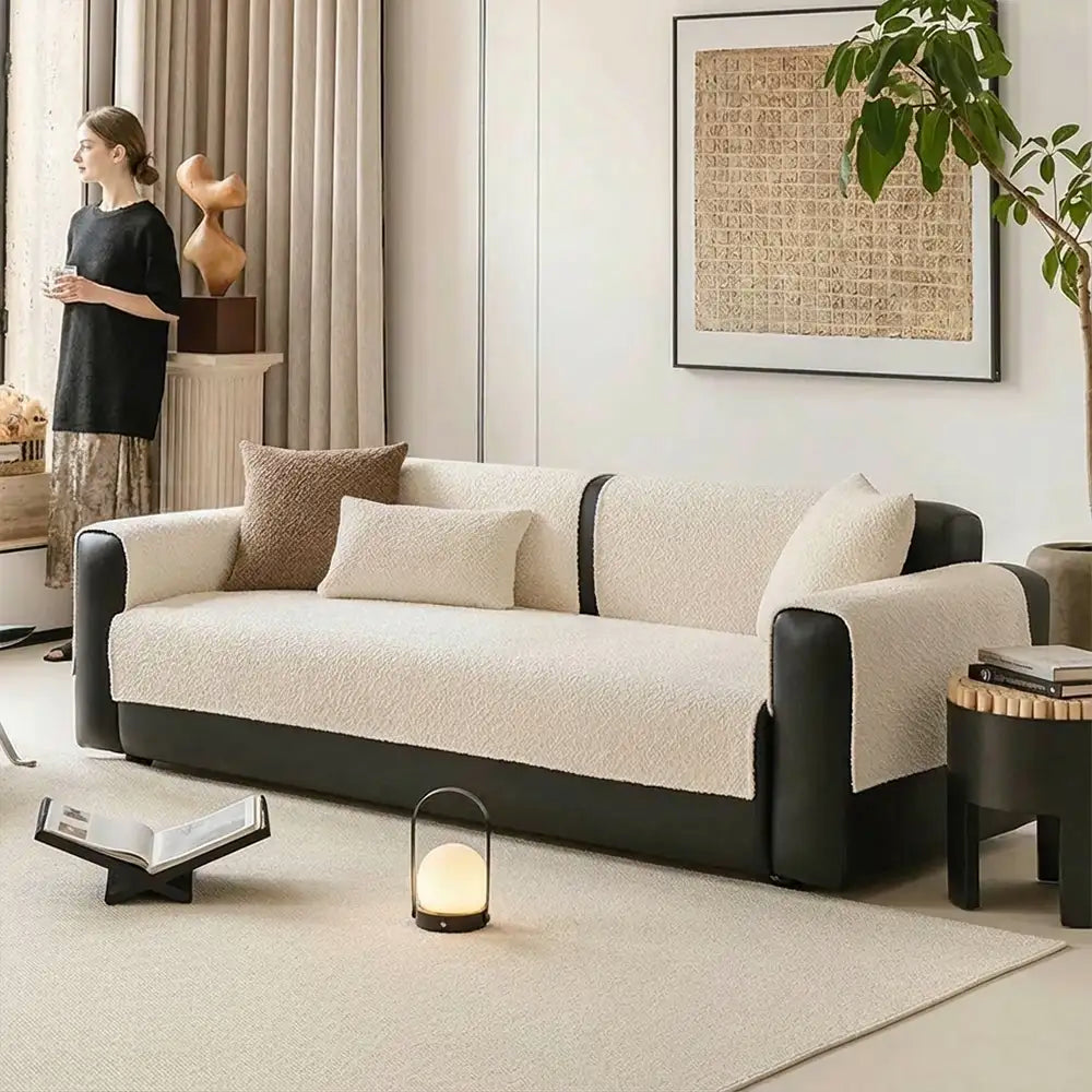 Langlebiger, moderner Chenille-Sofaüberwurf. Schützt Ihre Möbel effektiv vor Haustieren und alltäglicher Abnutzung.